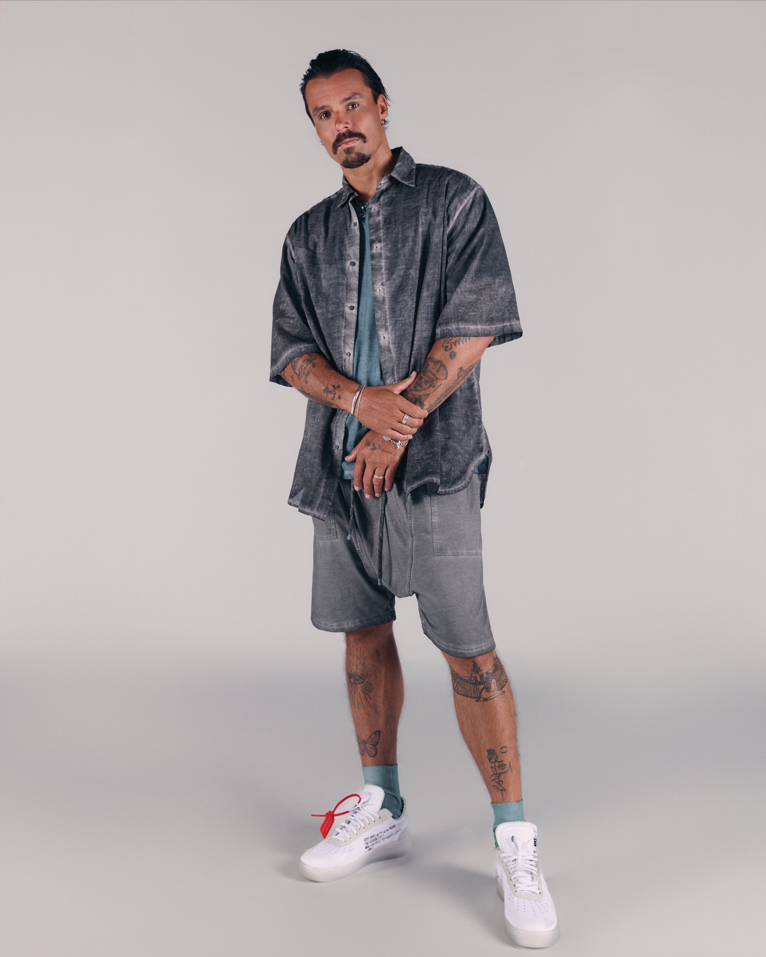 Drop-Crotch Shorts in grey