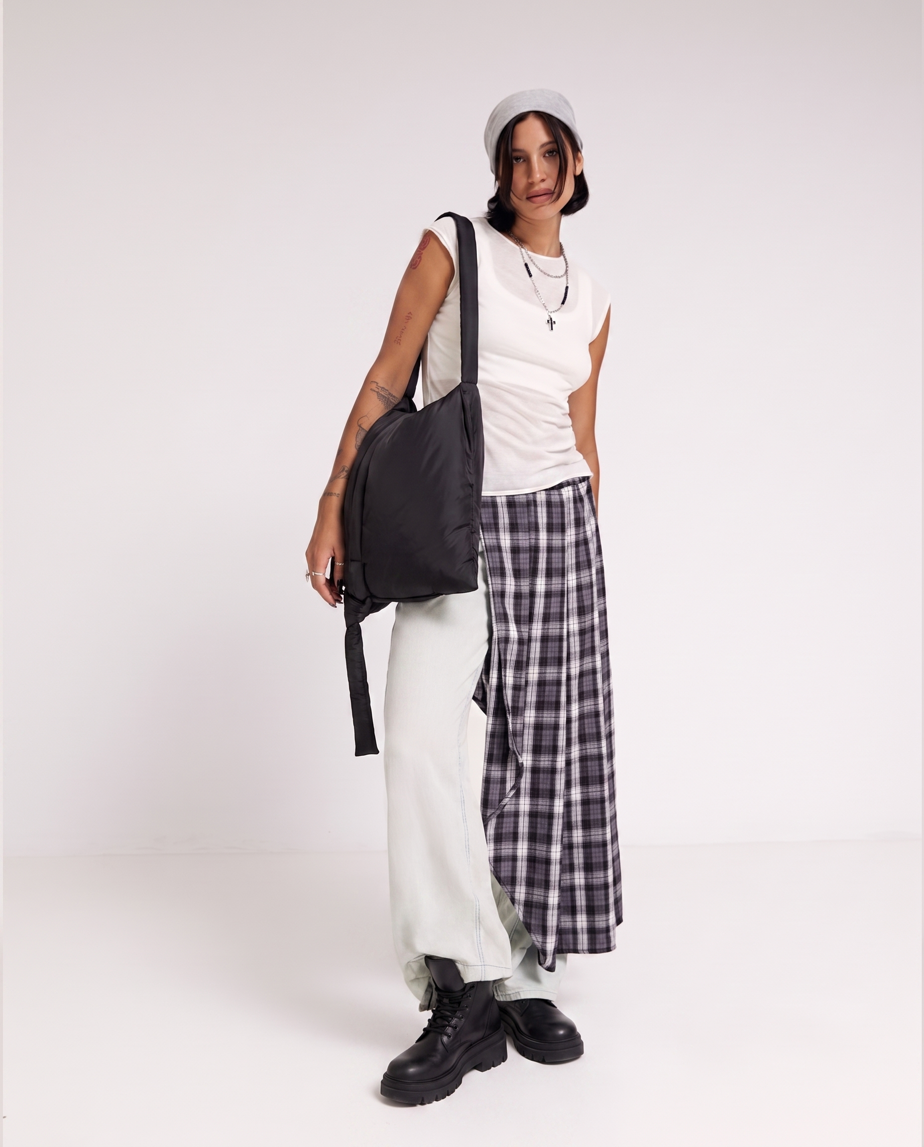 Padded Nylon Tote Bag in black - DESU clothing