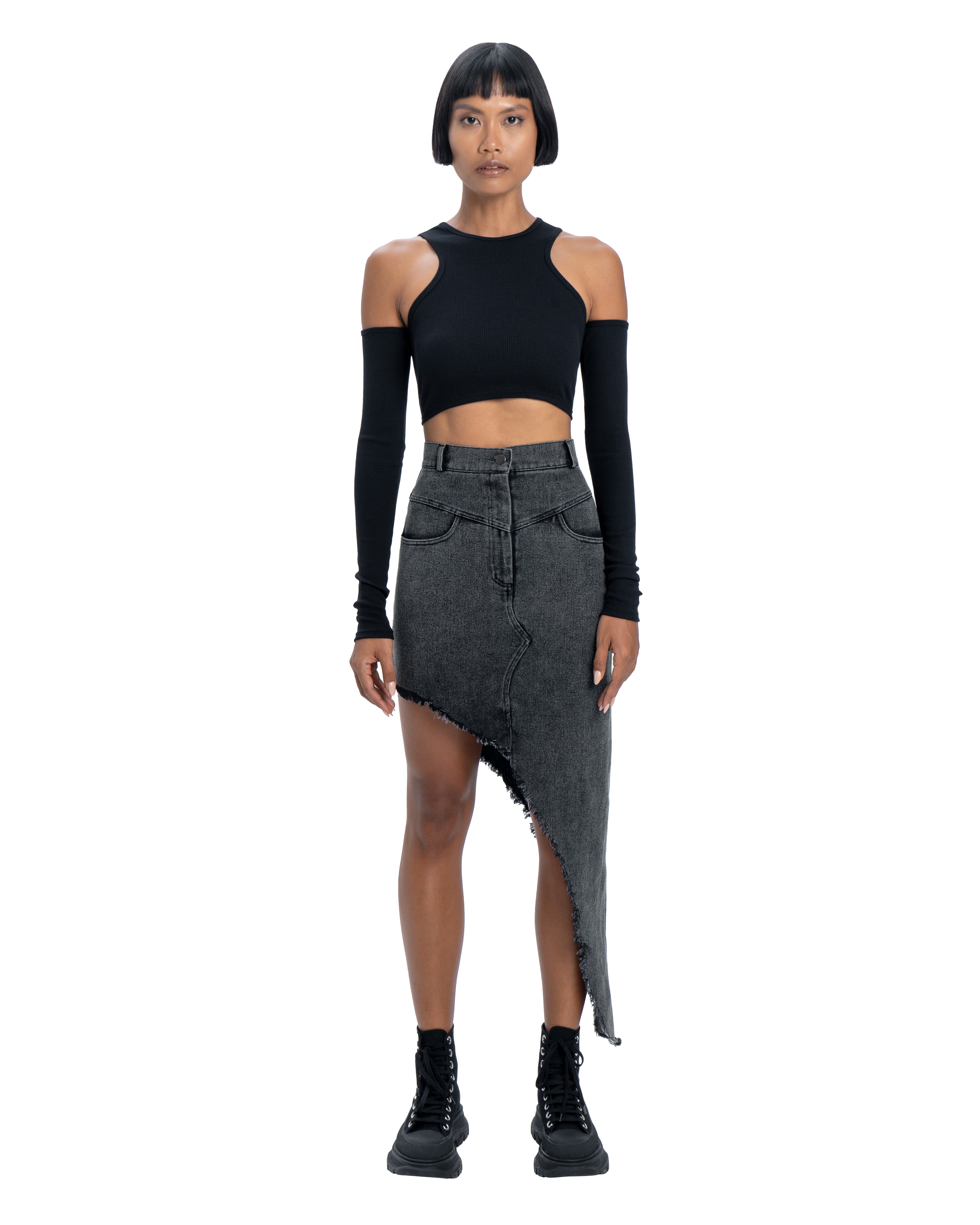 Rib top with sleeves in black - DESU clothing