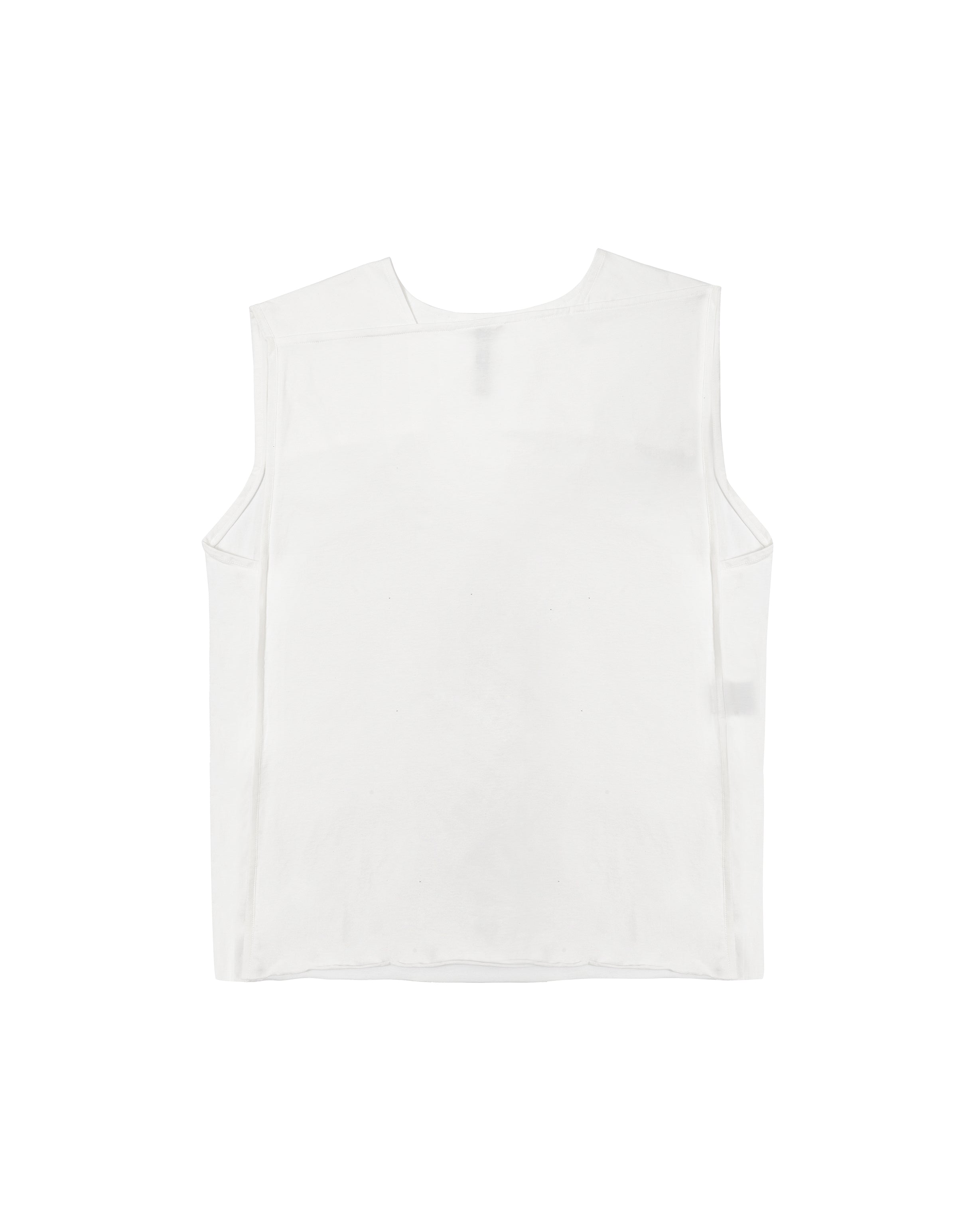 Sleeveless T-shirt