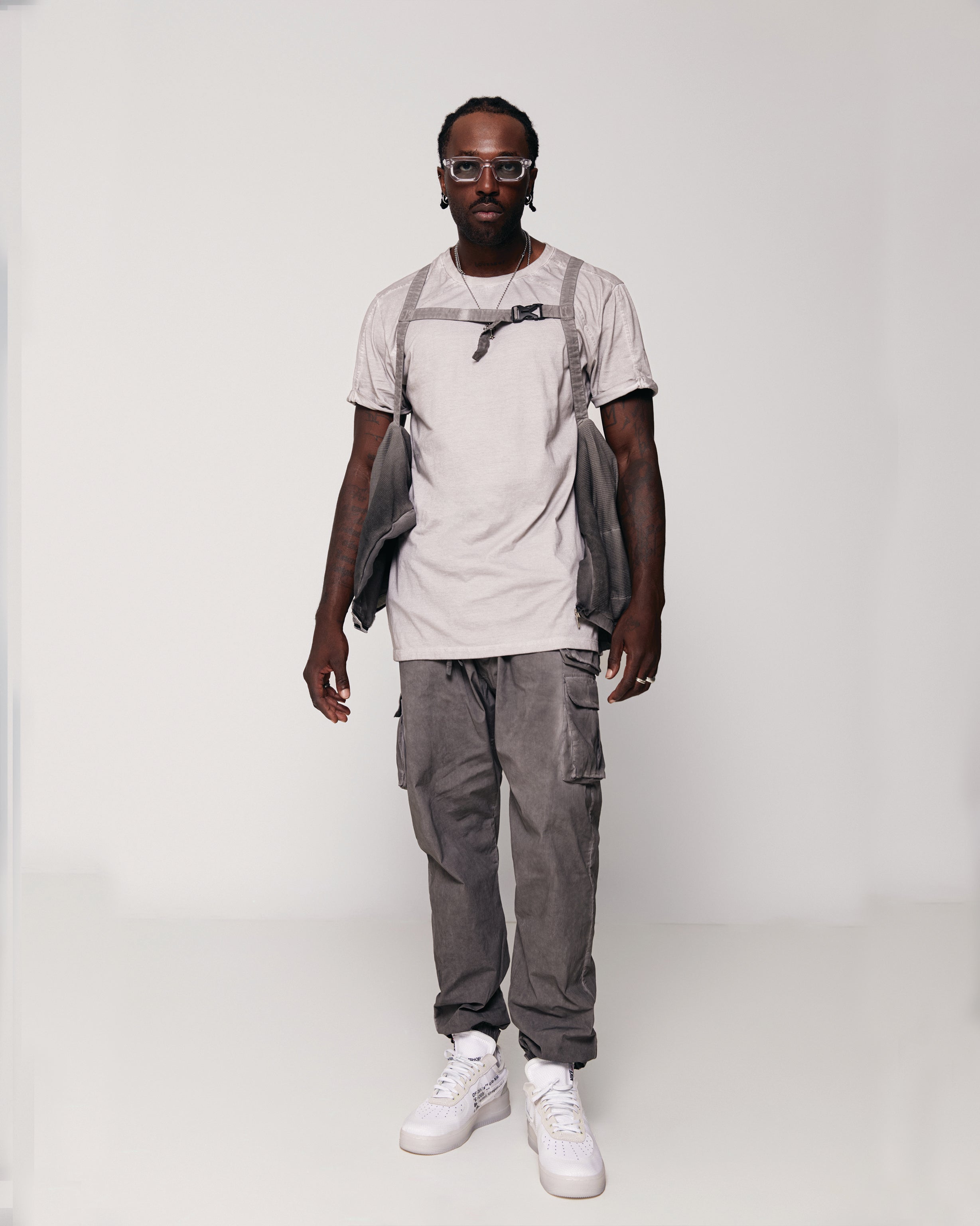 Tony T-Shirt in light grey - DESU clothing