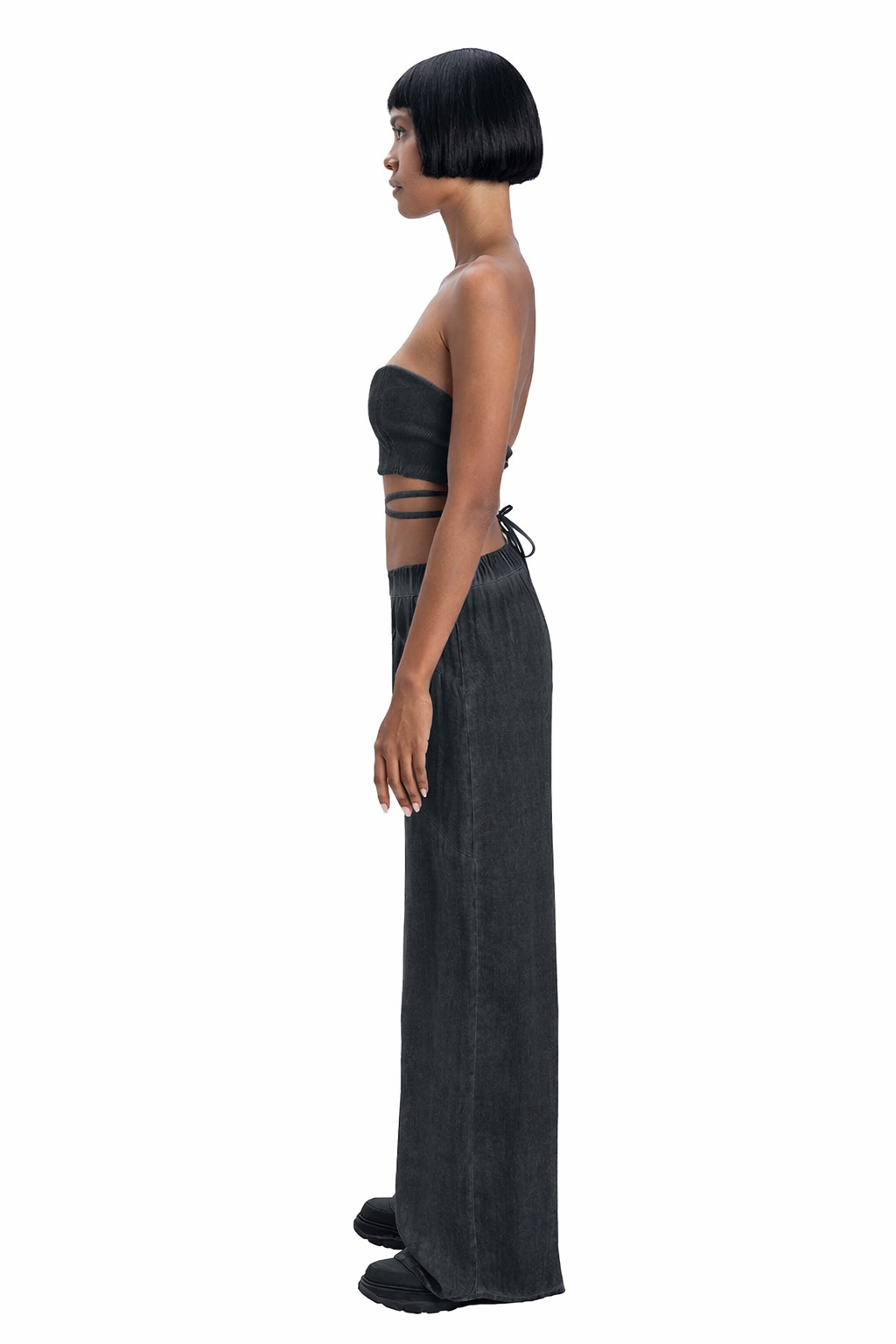 Wide pants in yellow - DESU clothing