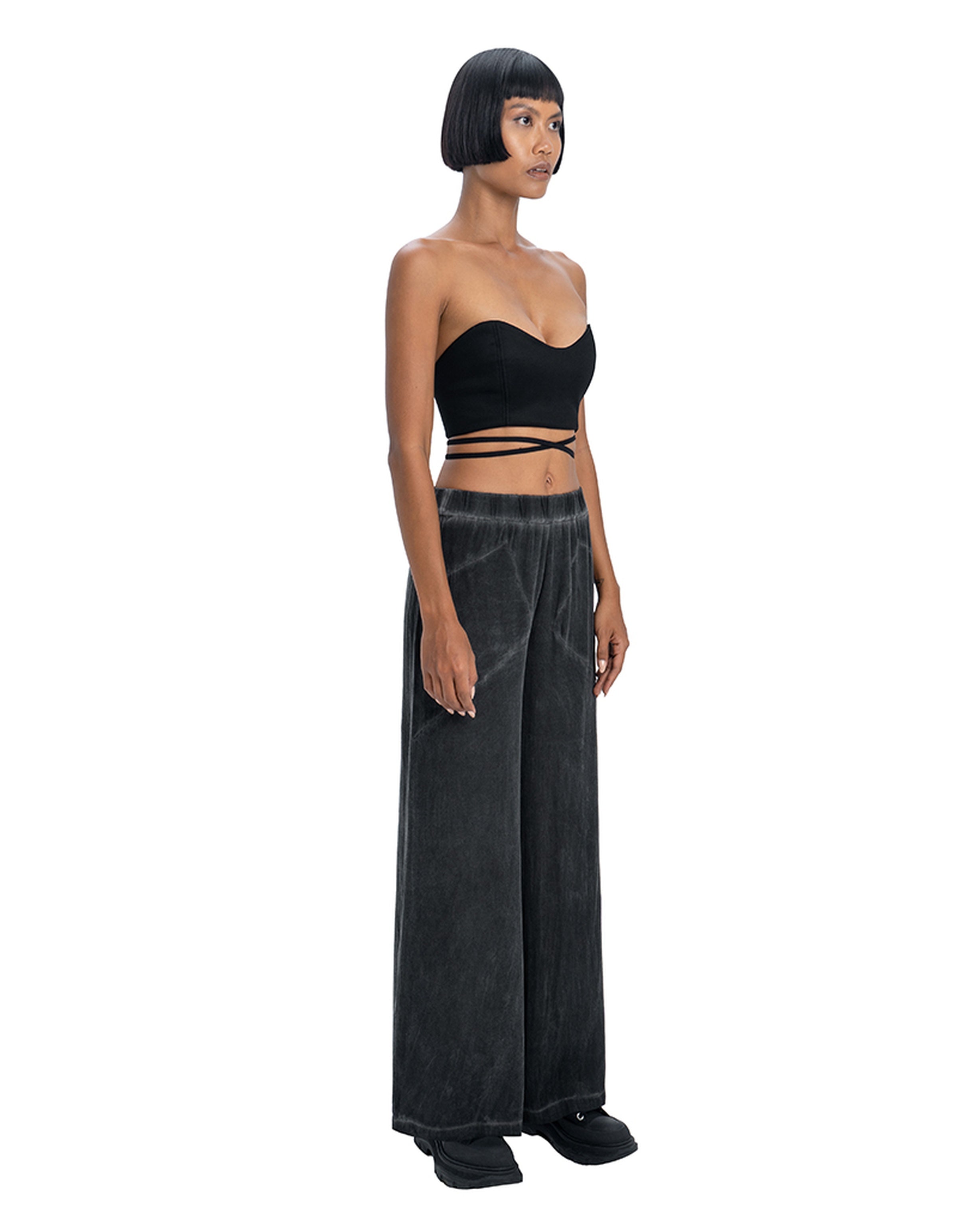 Wide pants in yellow - DESU clothing