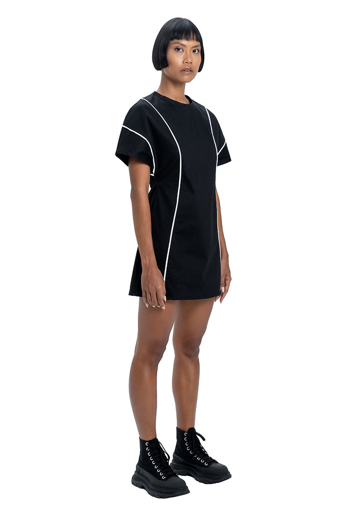 Line dress - DESU clothing