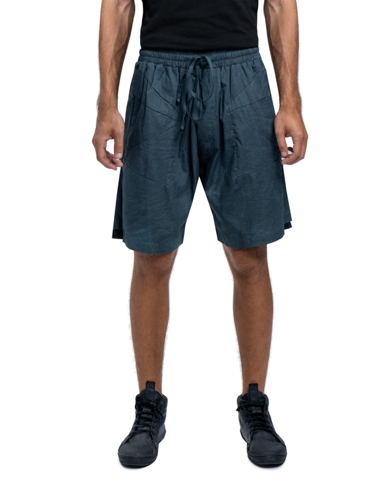 Asymmetric pocket shorts in dark blue