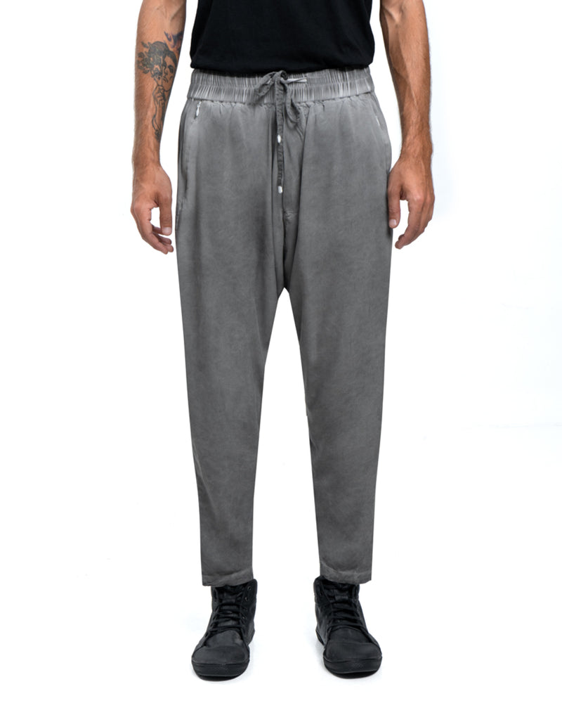 Simple pants in grey