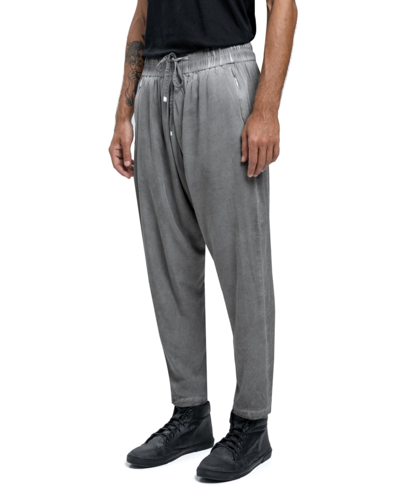 Simple pants in grey